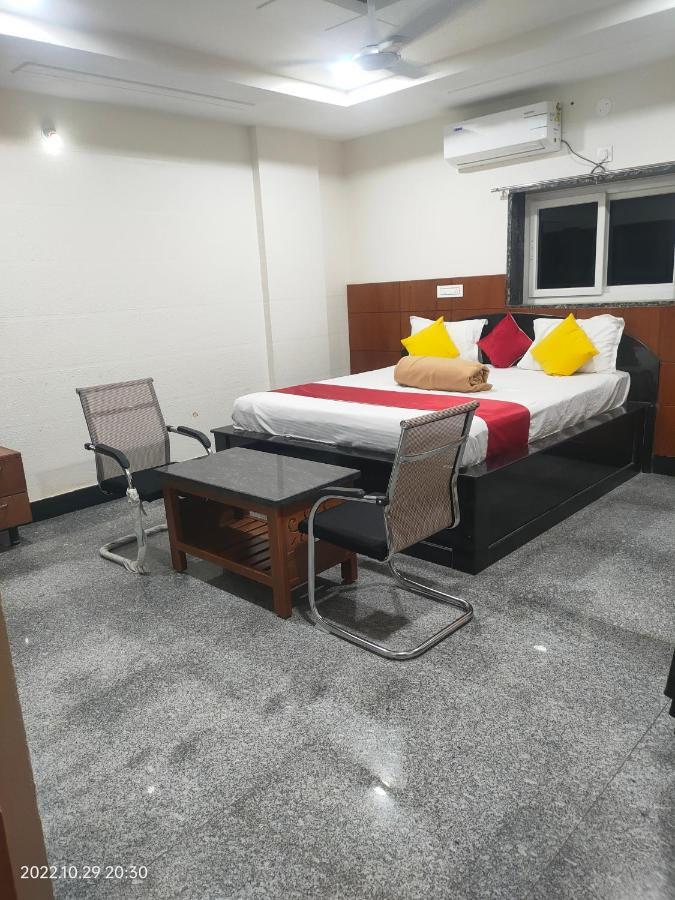 Hotel New Maruthi Inn, Lb Nagar Hyderabad Exterior photo